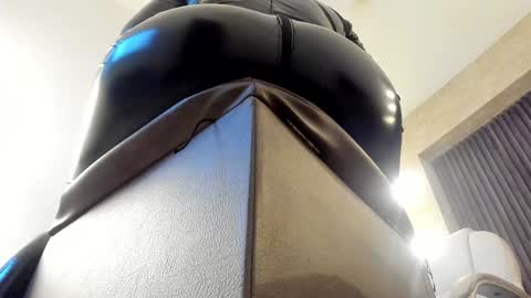 Snapshot of _tiffany_queen chatting on February 4, 2025, 5:55 pm Stefania online show from February 4, 2025, 5:55 pm