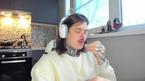 Snapshot of _torfin_ chatting on February 11, 2025, 6:30 am _torfin_ online show from February 11, 2025, 6:30 am