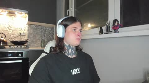 Snapshot of _torfin_ chatting on February 20, 2025, 9:09 pm _torfin_ online show from February 20, 2025, 9:09 pm