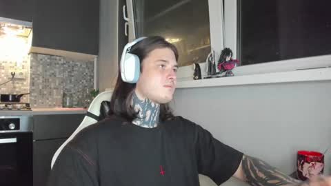 Snapshot of _torfin_ chatting on March 4, 2025, 9:00 pm _torfin_ online show from March 4, 2025, 9:00 pm