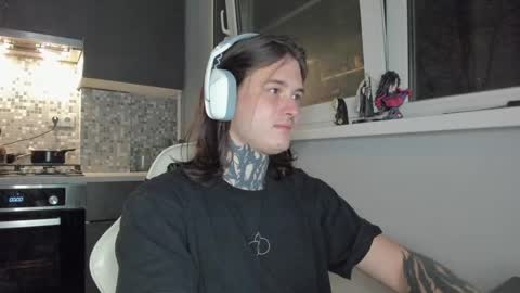 Snapshot of _torfin_ chatting on March 11, 2025, 12:44 am _torfin_ online show from March 11, 2025, 12:44 am