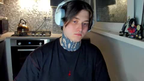 Snapshot of _torfin_ chatting on February 1, 2026, 8:18 pm _torfin_ online show from February 1, 2026, 8:18 pm