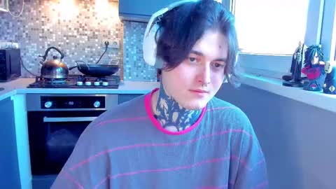 Snapshot of _torfin_ chatting on February 3, 2026, 6:40 am _torfin_ online show from February 3, 2026, 6:40 am