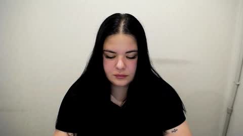 Trisha online show from October 27, 2025, 2:43 pm