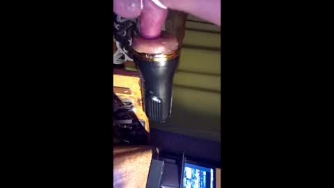 _tube_ online show from April 18, 2026, 2:04 am