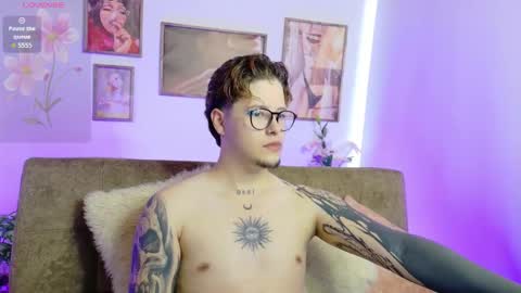 _tyleer_ online show from September 12, 2025, 11:54 am