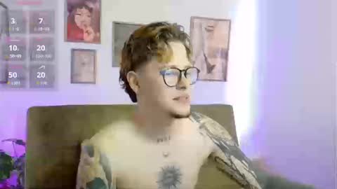 _tyleer_ online show from September 16, 2025, 5:03 pm