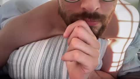 Snapshot of _ur_happy_meal chatting on January 28, 2025, 1:05 pm DJ online show from January 28, 2025, 1:05 pm