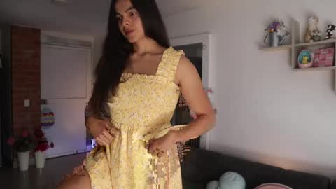 Snapshot of _vahos chatting on April 27, 2026, 5:44 pm Anastasia Vahos online show from April 27, 2026, 5:44 pm
