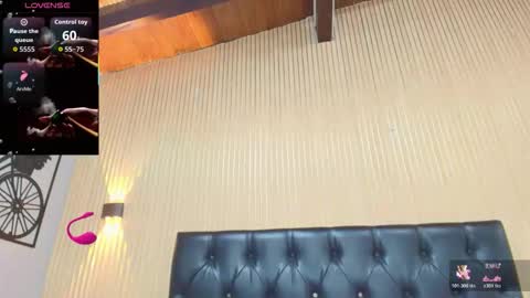 Snapshot of _veronica_tits chatting on November 25, 2025, 4:34 am Veronica online show from November 25, 2025, 4:34 am