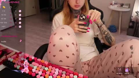 Alis online show from November 21, 2025, 9:19 am