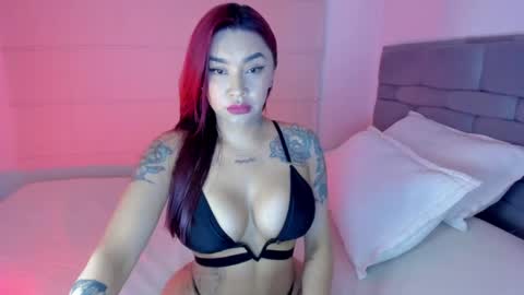 Snapshot of _viviana chatting on May 27, 2026, 2:30 am INSTAGRAM pinzon viviana online show from May 27, 2026, 2:30 am