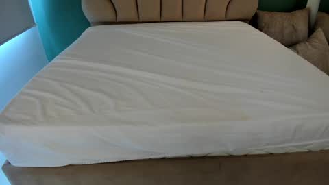  Vix  online show from December 4, 2024, 3:32 pm