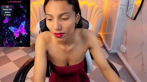 Snapshot of _wendy_b chatting on November 29, 2025, 8:23 pm wendy online show from November 29, 2025, 8:23 pm