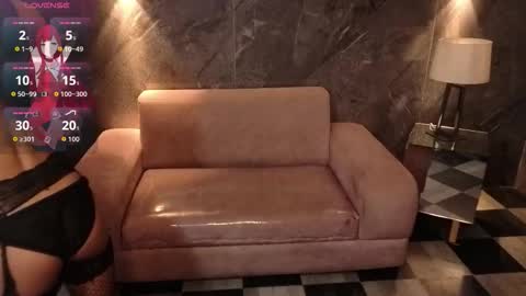 Snapshot of _wendy_b chatting on December 15, 2025, 8:35 pm wendy online show from December 15, 2025, 8:35 pm