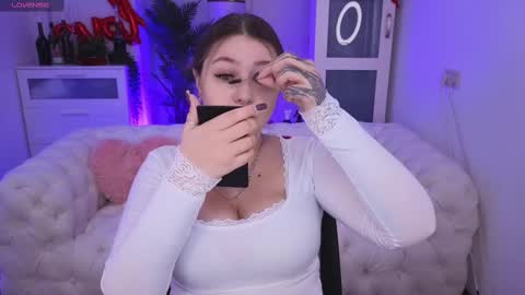 Snapshot of _wendy_evans_ chatting on February 12, 2025, 1:48 pm Wendy online show from February 12, 2025, 1:48 pm