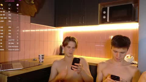 Snapshot of _whitenight18_ chatting on January 29, 2025, 7:32 pm Bogdan Vlad online show from January 29, 2025, 7:32 pm