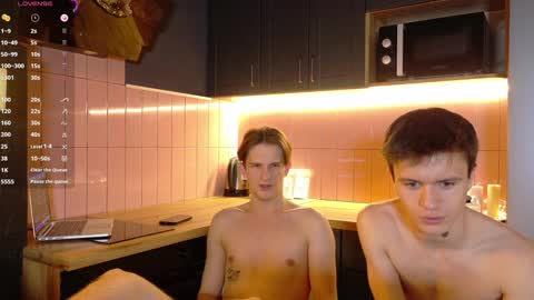 Snapshot of _whitenight18_ chatting on February 7, 2025, 7:06 pm Bogdan Vlad online show from February 7, 2025, 7:06 pm