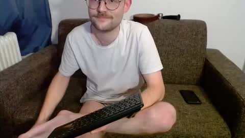 _whoisthatguy_ online show from December 15, 2025, 6:45 pm