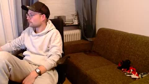 Snapshot of _whoisthatguy_ chatting on December 20, 2025, 3:41 pm _whoisthatguy_ online show from December 20, 2025, 3:41 pm