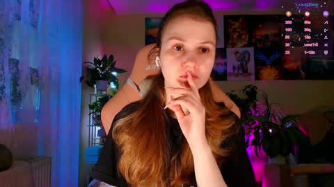 Snapshot of _witch__ chatting on December 23, 2025, 7:50 am Enni online show from December 23, 2025, 7:50 am