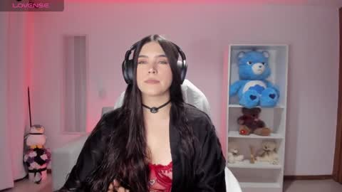 Luisa  online show from June 8, 2026, 4:35 am