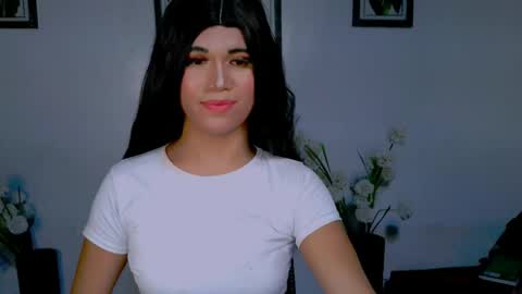 _xxlilly online show from April 29, 2026, 8:07 am