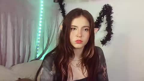 Snapshot of _yourcherrybomb chatting on October 26, 2025, 11:42 pm _yourcherrybomb online show from October 26, 2025, 11:42 pm