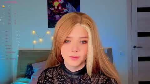 Snapshot of _yourfoxy_ chatting on January 19, 2026, 4:11 pm LITTLE FOX online show from January 19, 2026, 4:11 pm