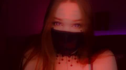 Snapshot of _yourwetdreams_ chatting on November 28, 2025, 7:49 pm Roxy online show from November 28, 2025, 7:49 pm