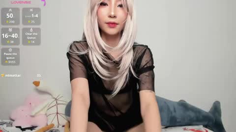 Snapshot of _yuriko chatting on May 21, 2026, 10:17 pm Mia online show from May 21, 2026, 10:17 pm