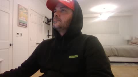 Snapshot of _zeus____ chatting on January 12, 2025, 1:11 am Zeus online show from January 12, 2025, 1:11 am