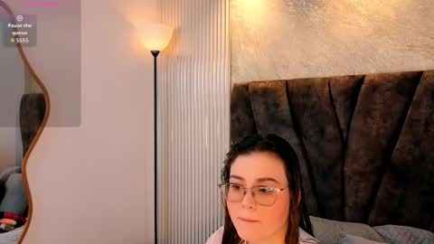 zoe online show from February 4, 2026, 12:00 pm