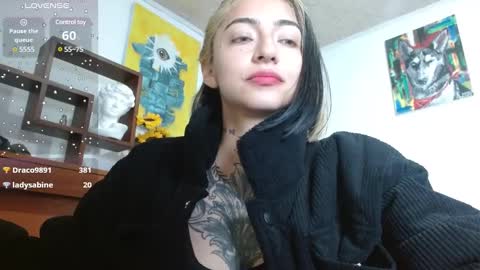 Snapshot of _zoebakers chatting on February 12, 2025, 1:37 pm Zoe online show from February 12, 2025, 1:37 pm