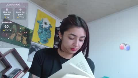 Zoe  online show from February 17, 2026, 4:46 pm