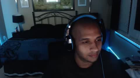 a4orce online show from April 11, 2026, 3:44 am