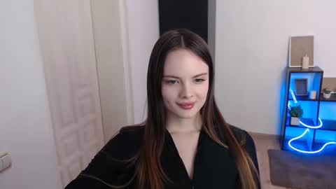 a_ariella_ online show from December 2, 2025, 2:34 pm
