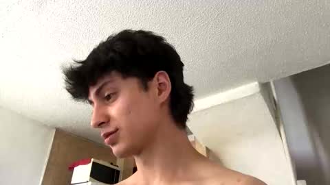 Snapshot of a_littlee_bear chatting on November 27, 2025, 5:15 pm a littlee bear online show from November 27, 2025, 5:15 pm