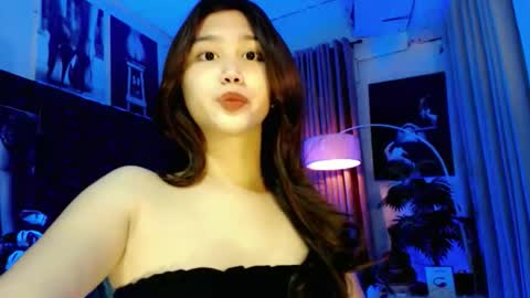 Lovely Yana  online show from November 16, 2025, 6:19 am