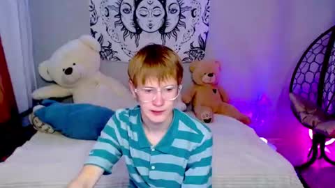 Snapshot of a_s_m_ chatting on July 28, 2026, 3:21 pm Kris Michael online show from July 28, 2026, 3:21 pm