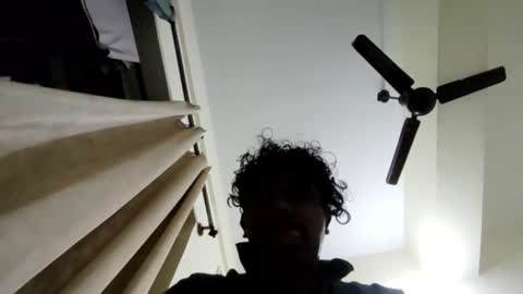 Aachujos online show from December 3, 2025, 5:55 pm