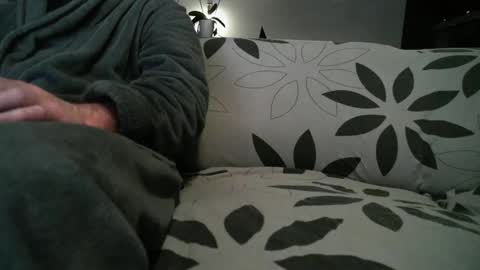 Snapshot of aaexhifal chatting on January 10, 2025, 6:28 pm aaexhifal online show from January 10, 2025, 6:28 pm