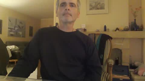 Aalex1717 online show from February 5, 2025, 10:01 pm