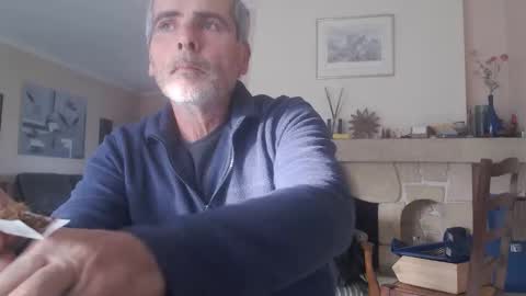 Aalex1717 online show from November 22, 2025, 3:11 pm