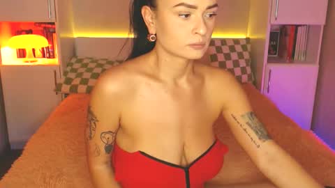 Snapshot of aamica chatting on February 15, 2025, 5:28 pm Lea online show from February 15, 2025, 5:28 pm