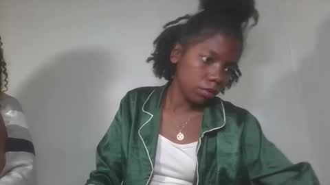 Snapshot of aangevelo chatting on November 2, 2025, 7:38 pm aangevelo online show from November 2, 2025, 7:38 pm