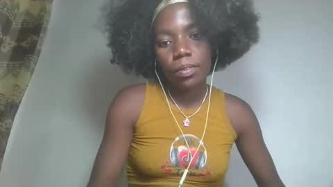 Snapshot of aangevelo chatting on November 7, 2025, 4:40 pm aangevelo online show from November 7, 2025, 4:40 pm