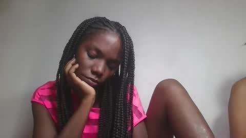 Snapshot of aangevelo chatting on November 15, 2025, 11:51 am aangevelo online show from November 15, 2025, 11:51 am