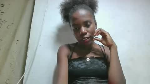 Snapshot of aangevelo chatting on December 1, 2025, 2:11 pm aangevelo online show from December 1, 2025, 2:11 pm