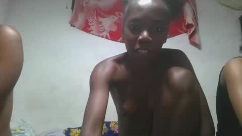 Snapshot of aangevelo chatting on December 14, 2025, 11:09 pm aangevelo online show from December 14, 2025, 11:09 pm